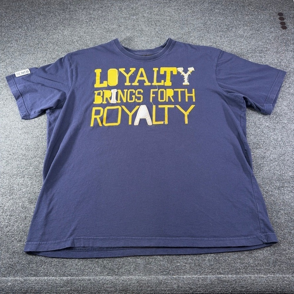 Rocawear Mens Navy Blue Loyalty Brings Forth Royalty Graphic T-Shirt 3XL